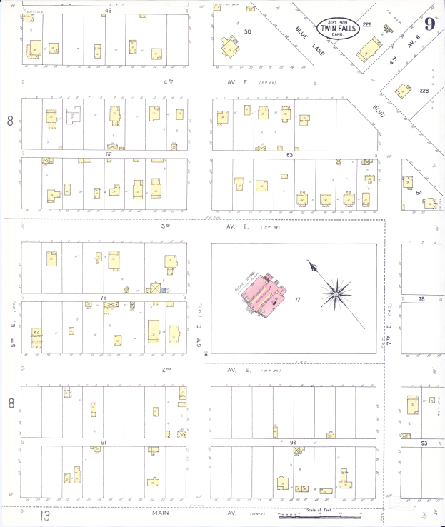 Ein detaillierter Lageplan eines geplanten Entwicklungsgebiets in San Antonio, Texas, mit verschiedenen beschrifteten Gebäuden, Straßen und anderen Merkmalen.