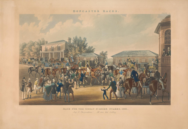 Gruppe von Menschen, die auf Pferden vor einem Gebäude reitet, mit Bäumen und Wolken im Hintergrund und Text unten, der "Doncaster Races, Race for the Great Stakes, 1839" lautet.