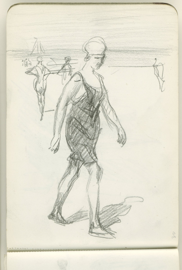 Eine Skizze einer Frau in einem langärmligen Kleid mit hohem Kragen, die bei Sonnenuntergang auf einem Strand spazieren geht und die Augen geschlossen hat und ihr Haar zu einem Dutt gebunden hat.