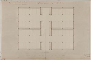 Schwarz-weißes Architekturzeichnung eines 18. Jahrhundert-Gebäudegrundrisses mit zahlreichen Fenstern, annotiert mit handgeschriebener Text auf altem Papier.