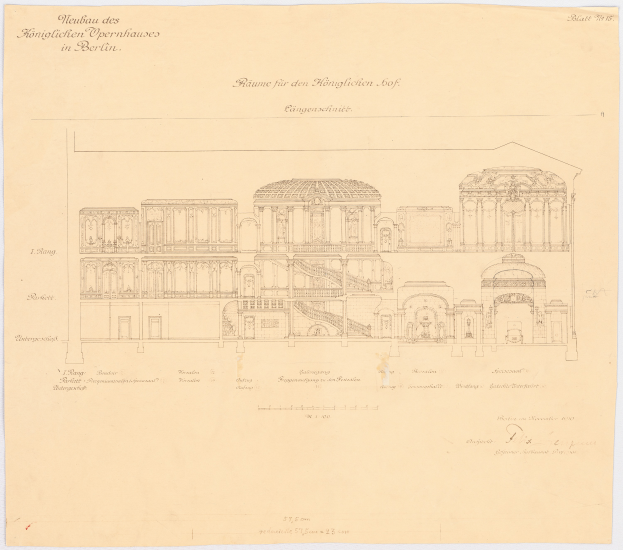 Ein detaillierter architektonischer Plan des Konfiguration Opernhauses in Berlin, der Räume, Flure und Abmessungen auf einem Blatt Papier zeigt.