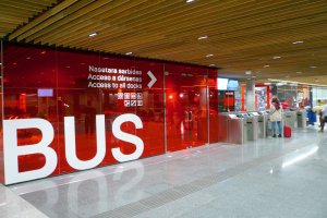 BPOL NRW: Festnahme wegen Geldwäscherei - 45-Jähriger am Flughafen Cologne/Bonn festgenommen Bundespolizei vollstreckt Haftbefehl bei Ankunft aus Spanien