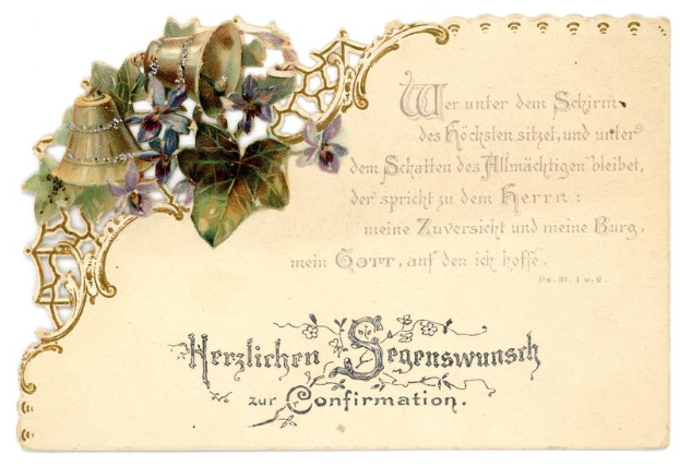 Eine alte deutsche Postkarte mit leuchtend pinken, lila und gelben Blumen in voller Blüte neben silbernen Glöckchen mit kunstvollen Designs, mit Text, der wahrscheinlich eine Nachricht bestätigt.