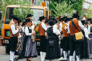 Großes Schützenfest an diesem Wochenende in Schiefbahn        Märsche und Umzüge mit 700 Schützen